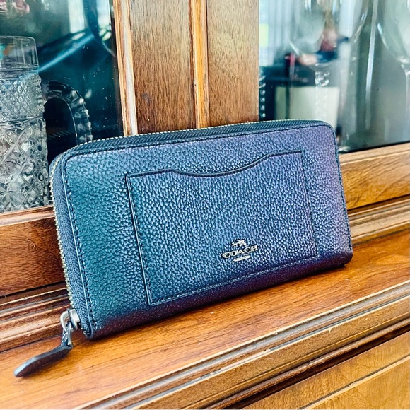 ULTRA RARE UNICORN Coach Hologram Petrol Zip Accordion Oil Slick Wallet Purple - Picture 5 of 16